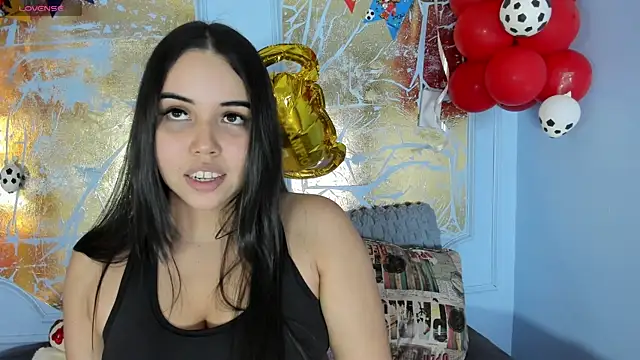 melaniecooperr online show from 06-18-26, 04:00
