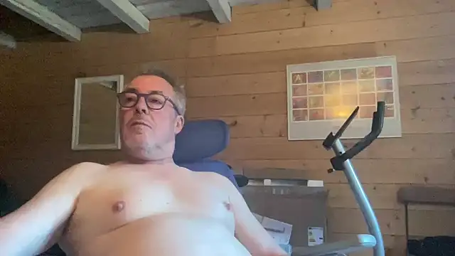 Snapshot of lelohop chatting on 03-05-25, 07:16 lelohop online show from 03-05-25, 07:16