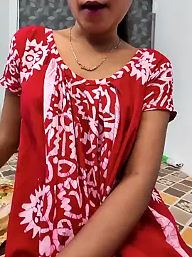 yhona darling online show from 05-13-26, 02:13