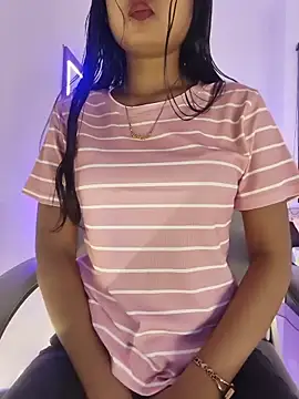 yhona darling online show from 05-26-26, 06:06