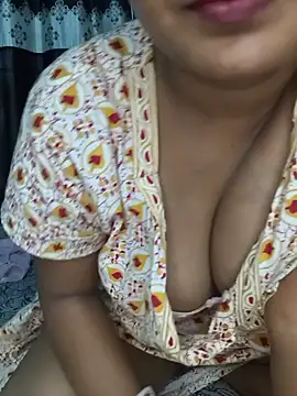 Snapshot of MUMTAJ-1 chatting on 07-08-26, 12:57 MUMTAJ-1 online show from 07-08-26, 12:57