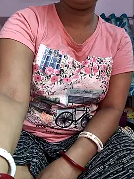 Snapshot of MUMTAJ-1 chatting on 07-01-26, 01:06 MUMTAJ-1 online show from 07-01-26, 01:06