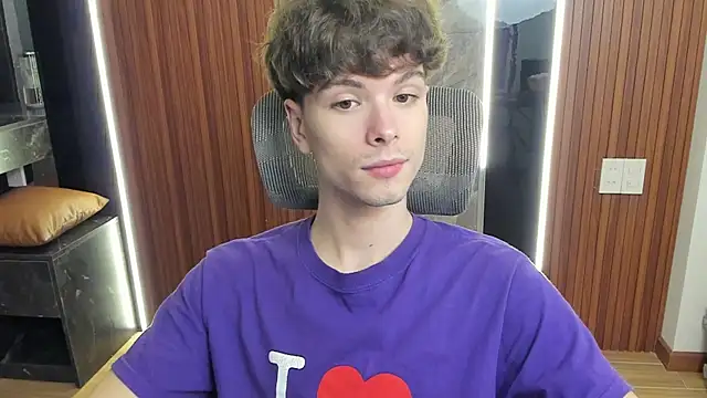 calvin love you online show from 04-19-26, 06:10