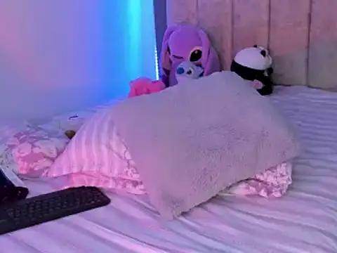 gatecharlotte  online show from 03-29-26, 07:21