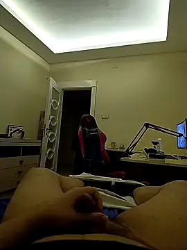 31cektirenbatuu online show from 10-24-25, 11:48