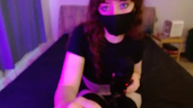 Snapshot of gothgirleden chatting on 07-11-26, 07:36 gothgirleden online show from 07-11-26, 07:36
