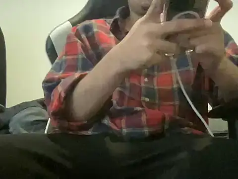 Snapshot of Har3199 chatting on 10-22-25, 04:39 Har3199 online show from 10-22-25, 04:39