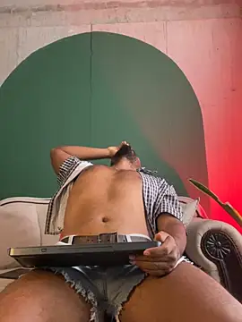 noah jones   online show from 04-16-26, 05:03