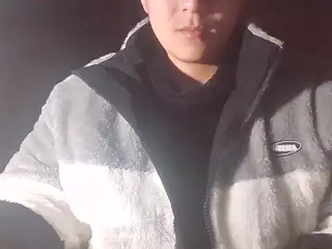 Snapshot of smdog1 chatting on 01-05-25, 01:24 smdog1 online show from 01-05-25, 01:24