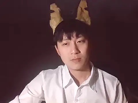 Snapshot of smdog1 chatting on 02-19-25, 02:01 smdog1 online show from 02-19-25, 02:01