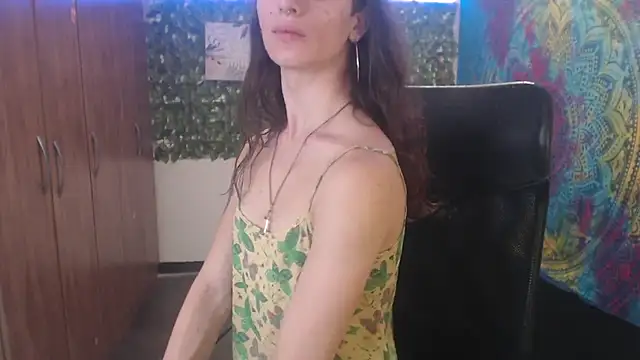 Snapshot of BurningVenus12 chatting on 10-09-25, 10:16 BurningVenus12 online show from 10-09-25, 10:16