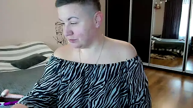 Annet1912 online show from 09-19-25, 08:40