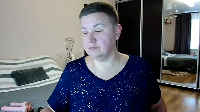 Annet1912 online show from 10-30-25, 08:45