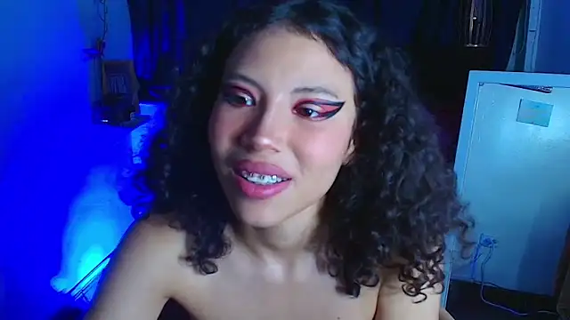 Snapshot of avans_15 chatting on 03-02-25, 02:30 avans 15 online show from 03-02-25, 02:30