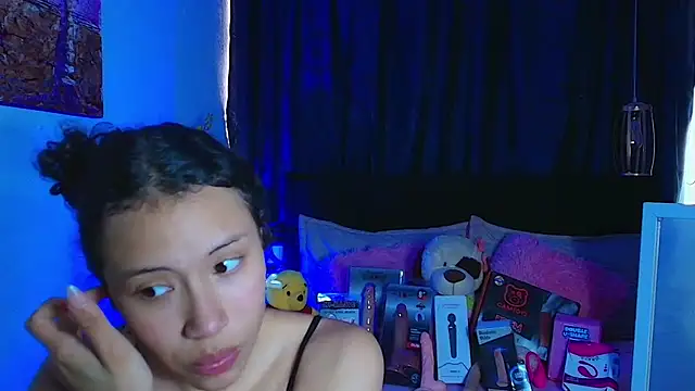 Snapshot of avans_15 chatting on 02-28-25, 08:07 avans 15 online show from 02-28-25, 08:07