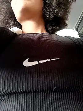 Snapshot of BlairSamy chatting on 02-18-25, 06:15 BlairSamy online show from 02-18-25, 06:15