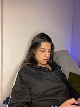 sweet quinn online show from 01-20-25, 04:12