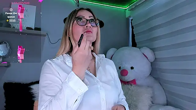 Alexasmith06 online show from 02-28-25, 07:25