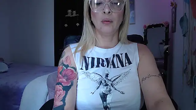 yulieth anamar online show from 03-09-25, 06:00