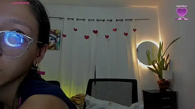 Sophie sweett19 online show from 02-12-26, 09:14