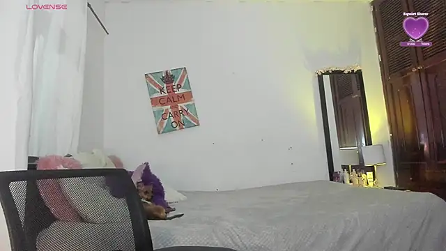 Sophie sweett19 online show from 10-19-25, 11:07