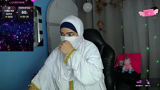 Snapshot of Falak-Yasin chatting on 09-12-25, 12:16 Falak-Yasin online show from 09-12-25, 12:16