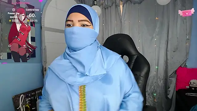 Snapshot of Falak-Yasin chatting on 10-12-25, 01:01 Falak-Yasin online show from 10-12-25, 01:01