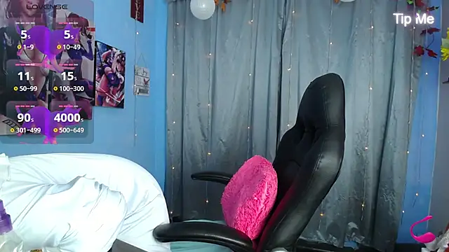 Snapshot of Falak-Yasin chatting on 02-25-25, 03:53 Falak-Yasin online show from 02-25-25, 03:53