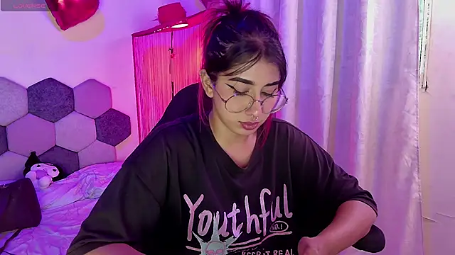 Horny tgn online show from 03-28-26, 05:36