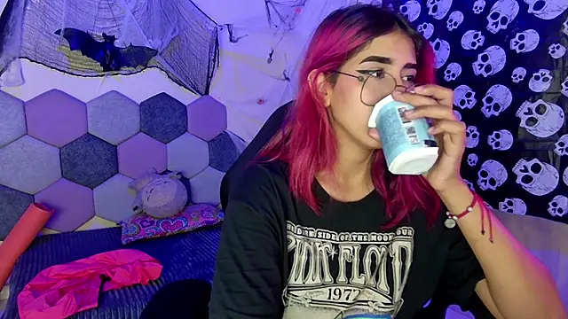 Horny tgn online show from 10-22-25, 07:46