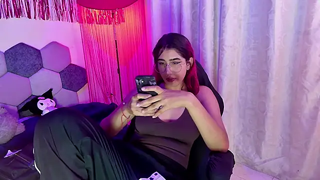 Snapshot of Horny_tgn chatting on 02-19-26, 06:05 Horny tgn online show from 02-19-26, 06:05