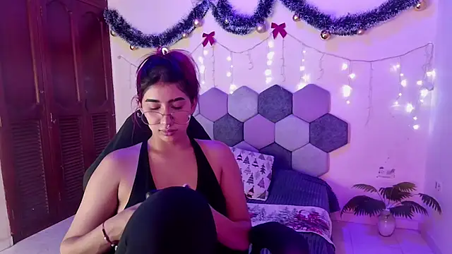 Horny tgn online show from 11-27-25, 05:02