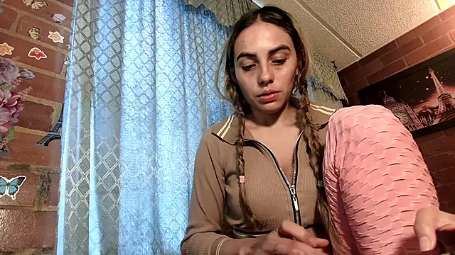 ValeriaLacrozee online show from 10-07-25, 04:41