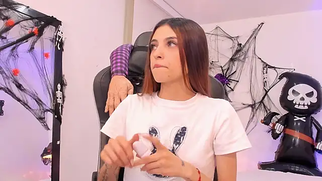 sofiarouge online show from 10-02-25, 07:50