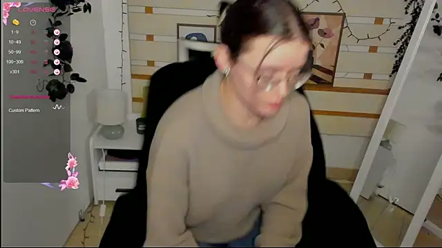 Snapshot of Josephine_jo chatting on 02-20-26, 06:59 Josephine jo online show from 02-20-26, 06:59