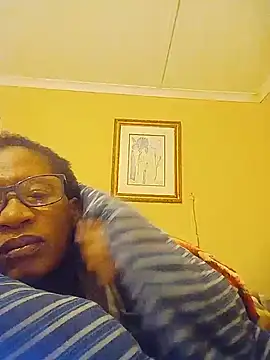 Snapshot of bustybillies chatting on 06-26-26, 06:03 bustybillies online show from 06-26-26, 06:03