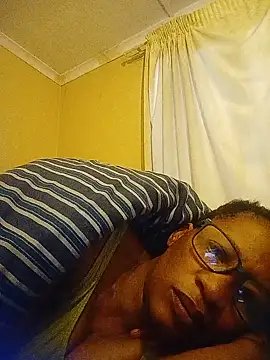 Snapshot of bustybillies chatting on 06-15-26, 04:56 bustybillies online show from 06-15-26, 04:56