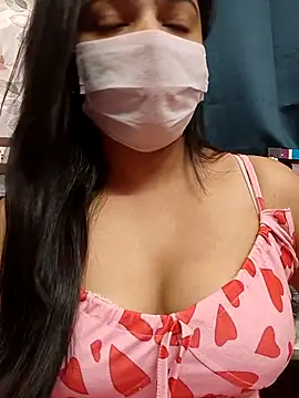 Myloveurvi online show from 05-18-26, 10:20