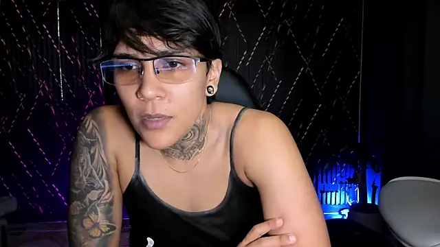 ZhoeStrong online show from 02-03-26, 02:53