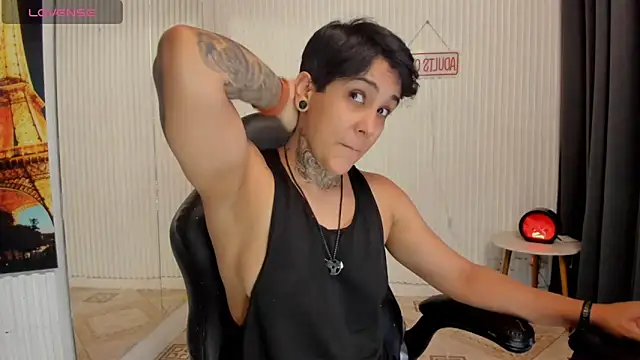ZhoeStrong online show from 05-27-26, 09:44