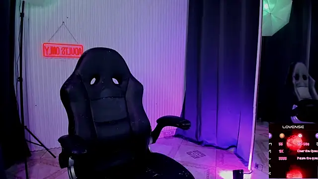 ZhoeStrong online show from 06-12-26, 08:06