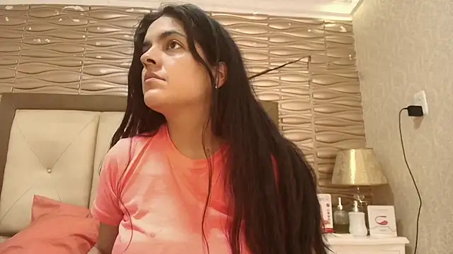 sofiaclauss online show from 10-27-25, 07:48