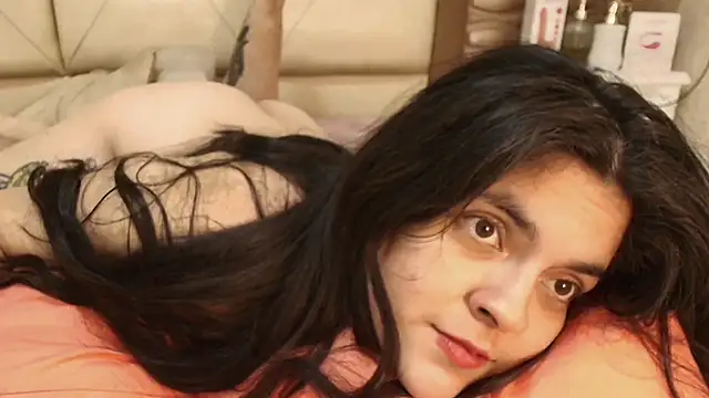 sofiaclauss online show from 10-29-25, 09:08