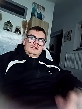 GLouglou19 online show from 03-07-26, 10:59