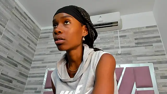 ebony march online show from 10-19-25, 05:48