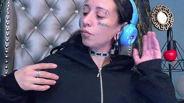 LusstCruella online show from 04-14-26, 12:21