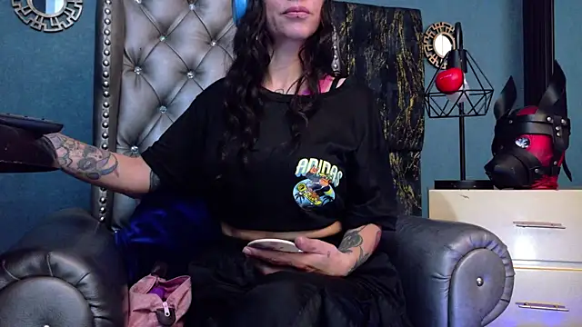 LusstCruella online show from 04-26-26, 01:19