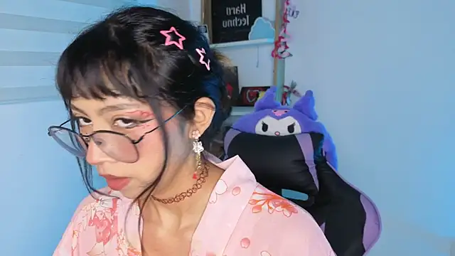 Yommi Winx online show from 04-05-26, 03:35