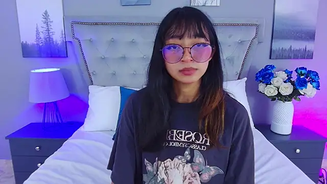 Yommi Winx online show from 09-09-25, 09:24