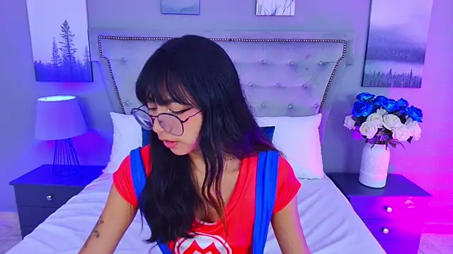 Yommi Winx online show from 09-30-25, 12:05